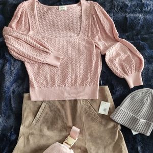 Aritzia long sleeve sweater size M!